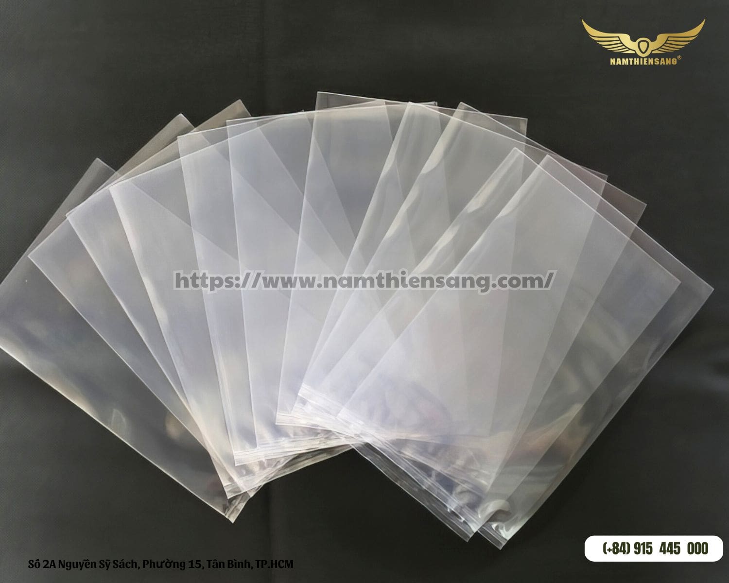 Với chất liệu PE chất lượng cao, túi PE đảm bảo độ bền, tính linh hoạt và khả năng chống thấm nước tuyệt vời. 